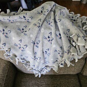 Cutie Cat Smile Cat Blanket